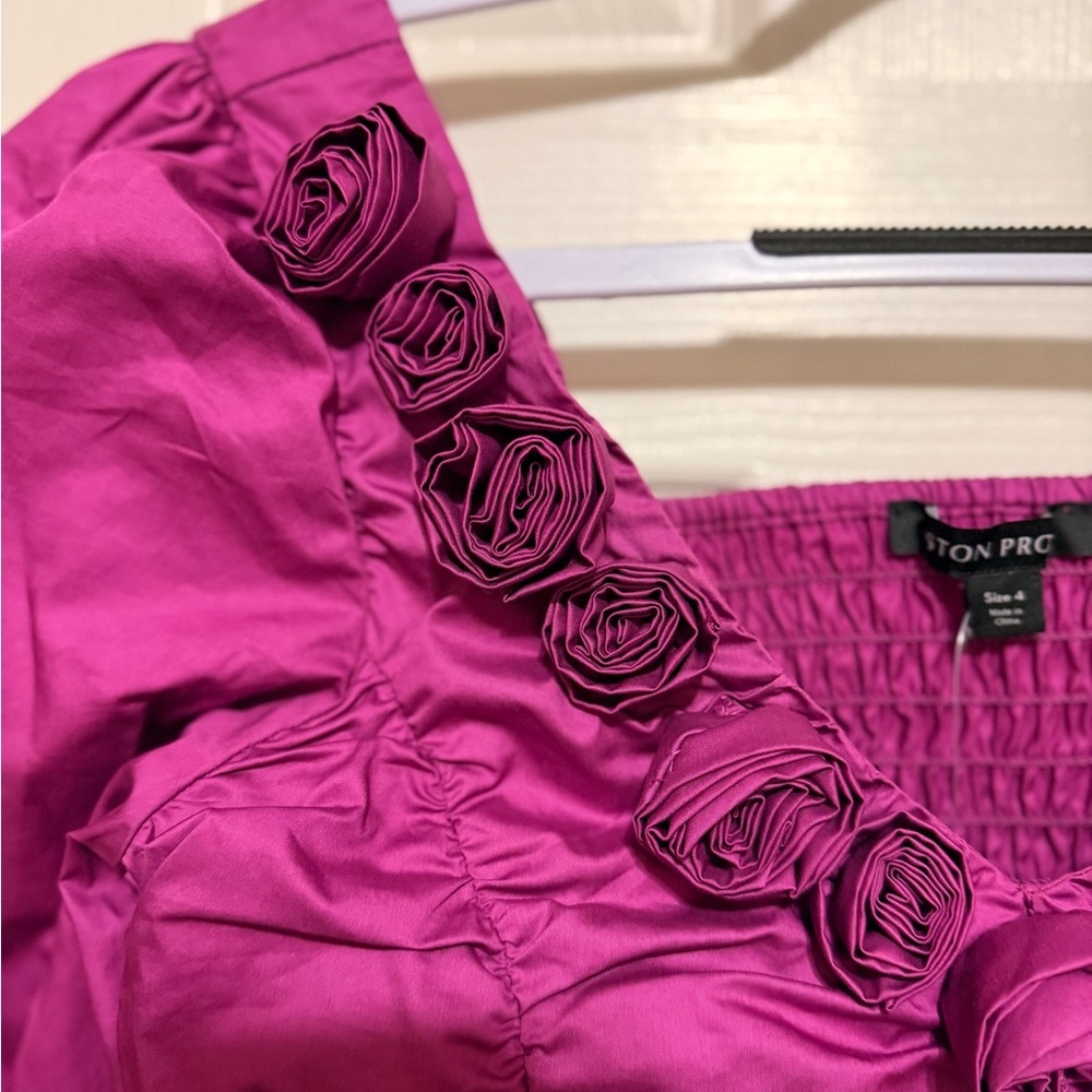• Boston Proper • Rosette Ruched Poplin Blouse • - Picture 9 of 9